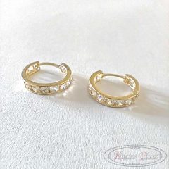 Arany fülbevaló karika köves